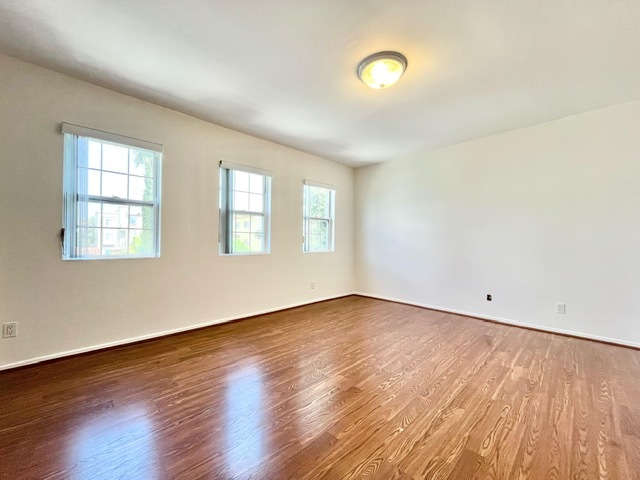 Building Photo - 1055 S Shenandoah St