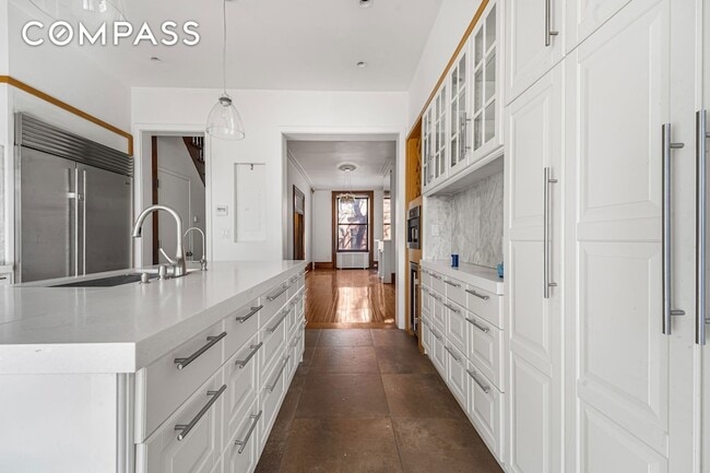 Building Photo - 458 W 153rd St