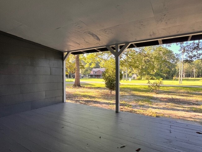 Building Photo - 4069 Villa Rd