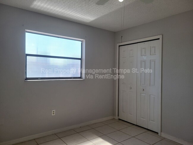 Building Photo - 12387 Seagate St