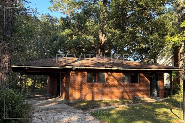 Building Photo - 2 Bed/1 Bath Home in Mobile! **Plus a FREE...