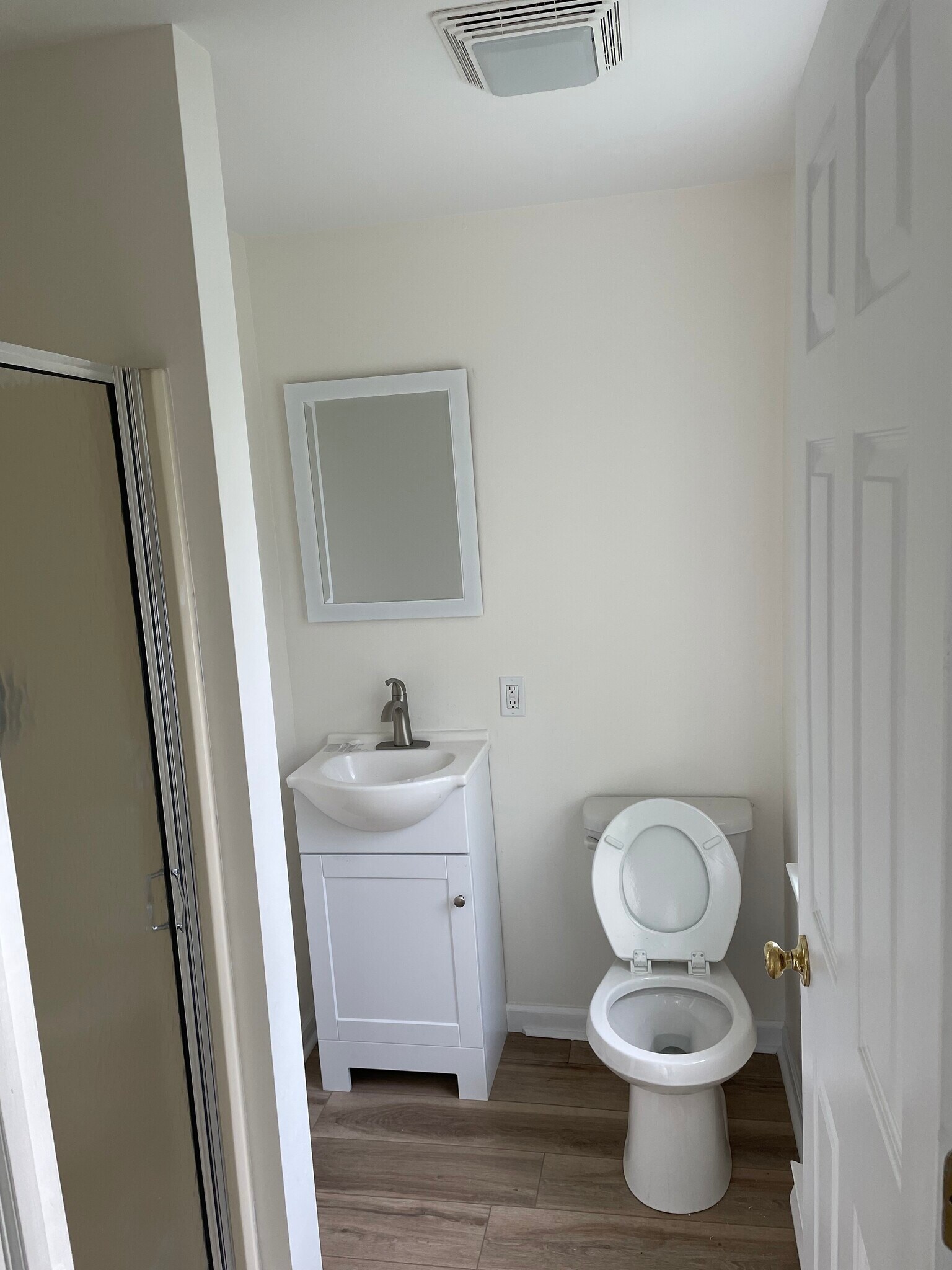 Building Photo - 146 Analomink St