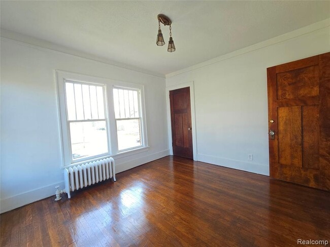Building Photo - 26850 Seven Mile W