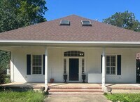 Building Photo - 402 S Central St