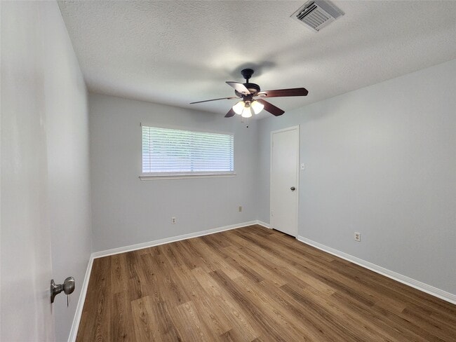 Building Photo - 8534 Dawnridge Dr