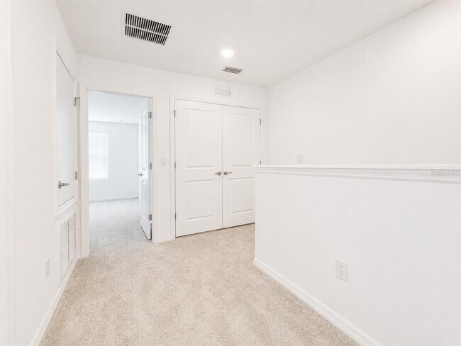 Building Photo - 15144 Cuzcorro Ct