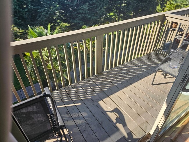 Building Photo - 2 Bed Condo by Tacoma General Hospital!