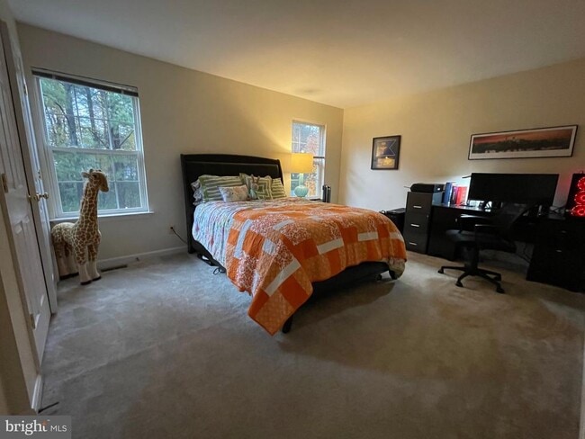 Building Photo - 22120 Victoria Cir