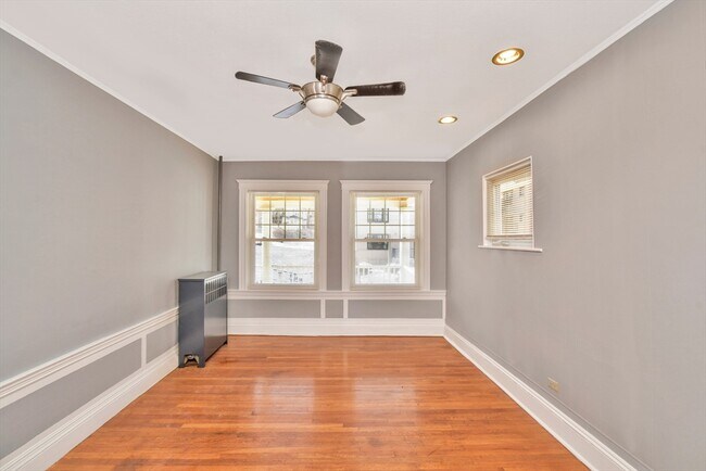 Building Photo - 146 Homestead St