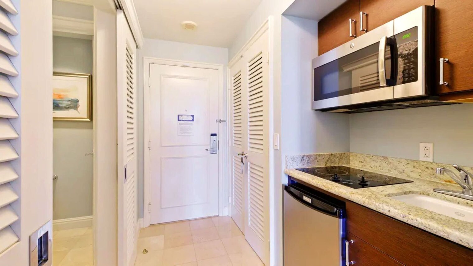 Building Photo - 455 Grand Bay Dr