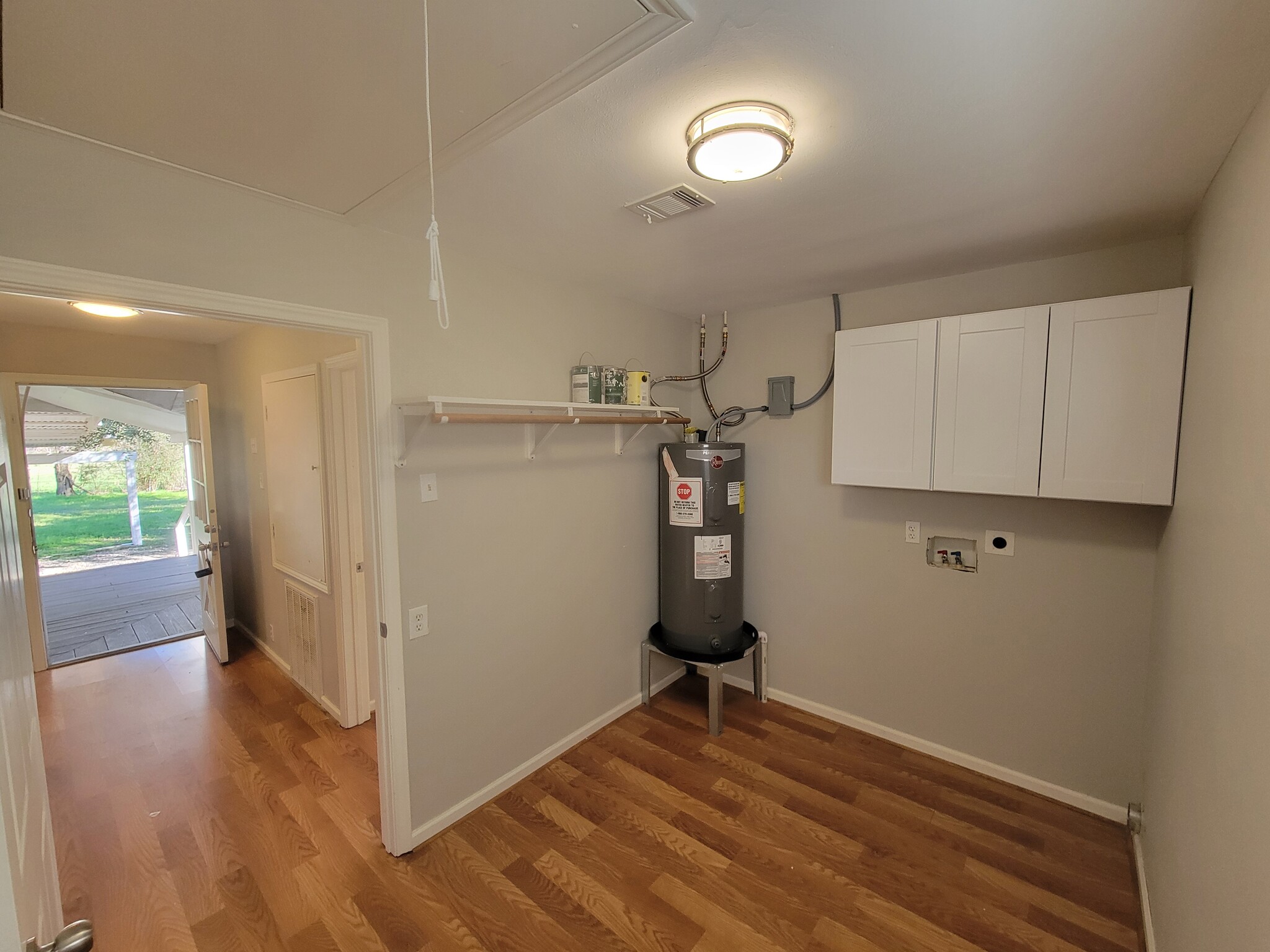 Building Photo - 707 Johnson Ln