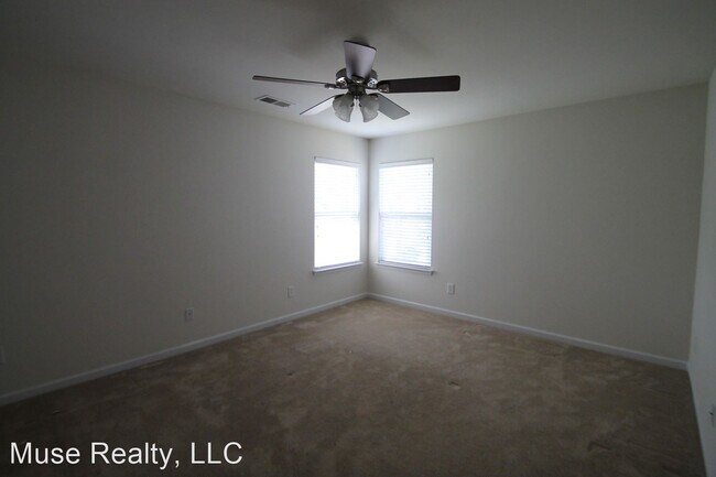 Building Photo - 7 br, 4 bath House - 695 Hicklin Drive