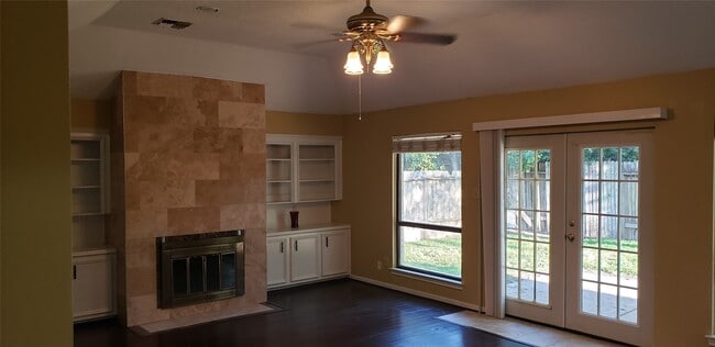 Building Photo - 15111 Paso Real Dr