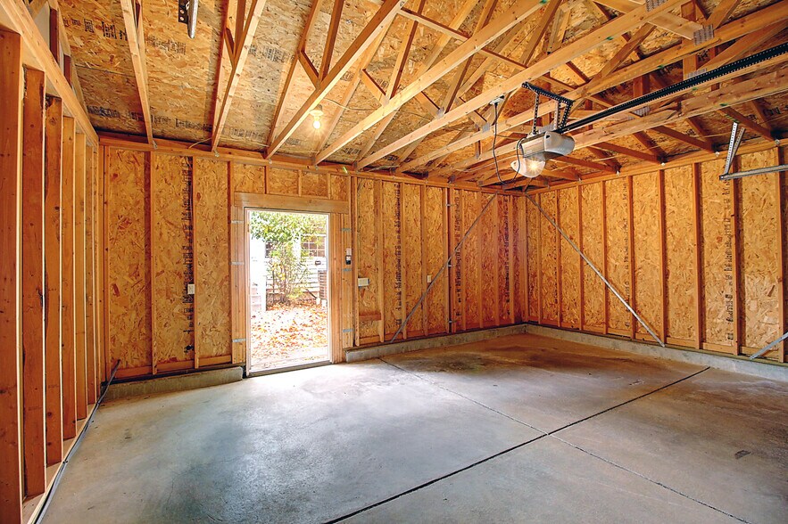 Building Photo - 2077 S Grant St