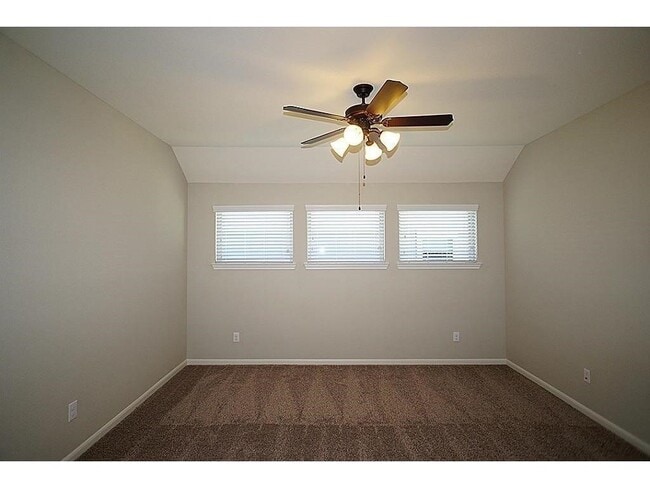 Building Photo - 2411 Village Water Ct