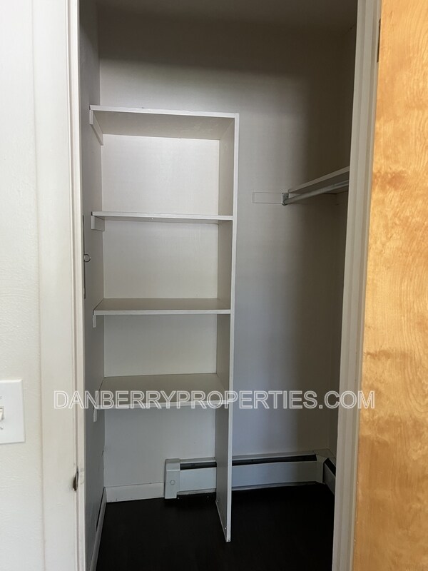 Building Photo - 3940 Jackman Rd