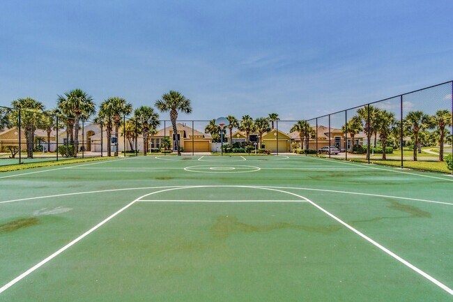 Building Photo - Luxury Living At An Affordable Price