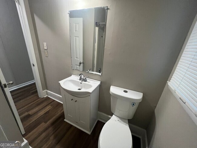 Building Photo - 8107 Cardav Ct SE
