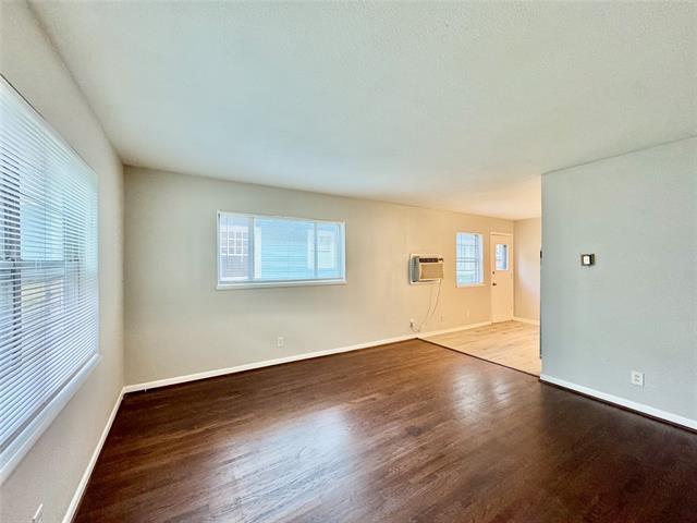 Building Photo - 4916 Worth St