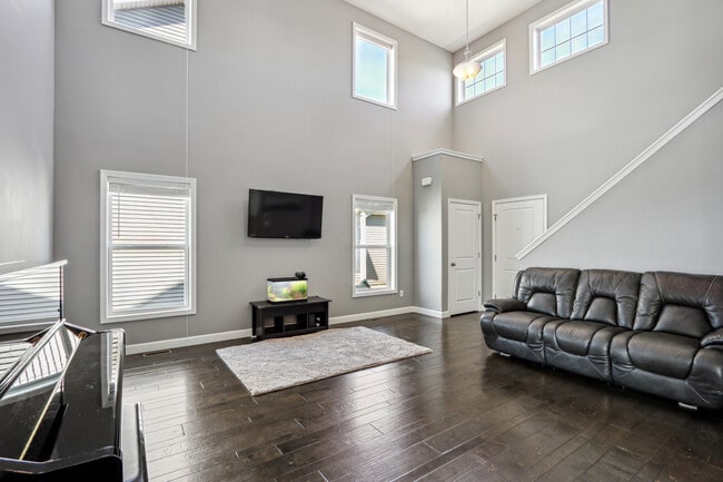 Building Photo - 4533 Nicklaus Dr