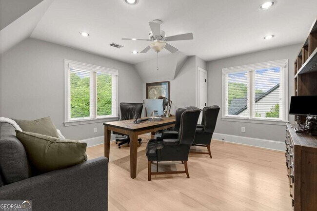 Building Photo - 1431 Waterford Green Dr