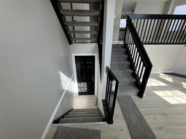 Building Photo - 115 Georgetown Square N