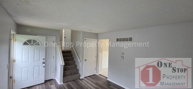 Building Photo - Beautiful 3 Bedroom 1 Bathroom in Independence!