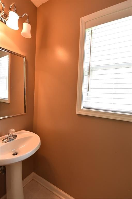 Building Photo - 3347 Baymount Way