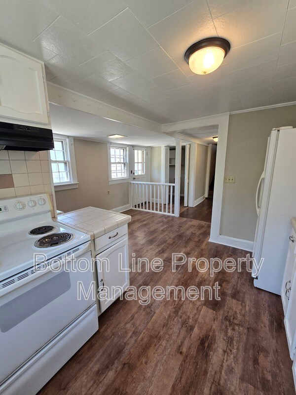 Building Photo - 184 Cabarrus Ave E