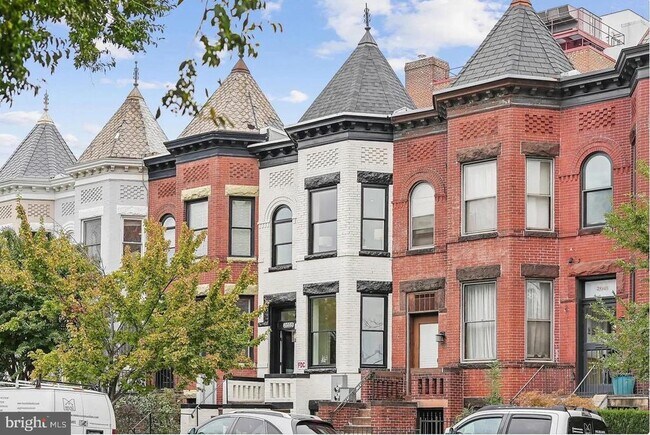 Building Photo - 2015 13th St NW