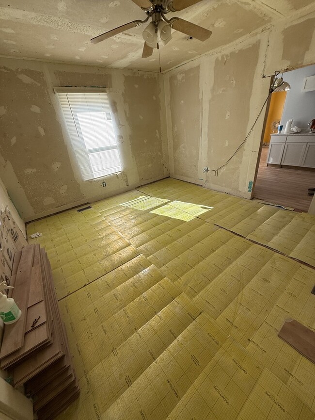 Building Photo - 3011 Myrtle Ave