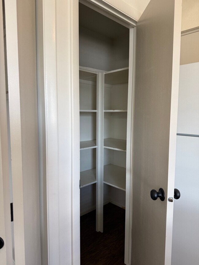 Building Photo - 29 S 1450 W