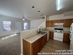 Building Photo - 5811 Golf Bend
