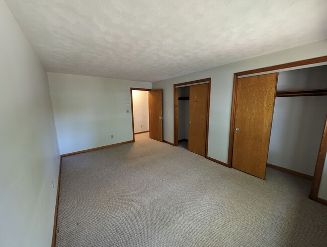 Building Photo - 1 bedroom Oak Terrace-Framingham