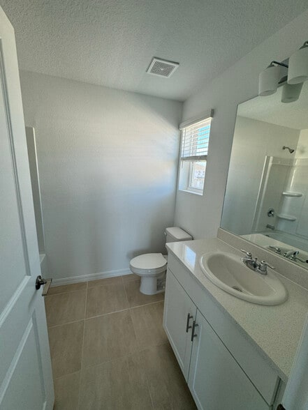 Building Photo - 6167 Whetstone Ct