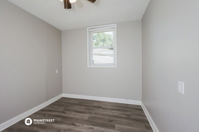 Building Photo - 1712 Star Rest Dr