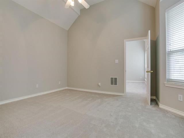 Building Photo - 8421 Gateway Dr