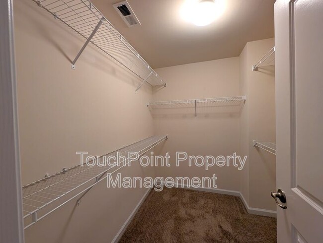 Building Photo - 4061 Zilker Park Dr