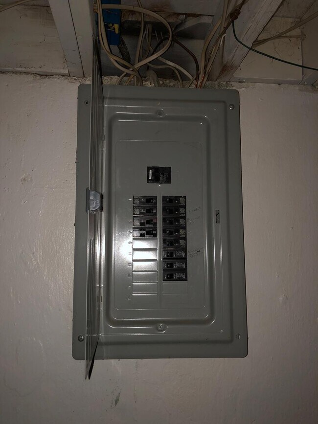 Building Photo - 20225 Anglin St