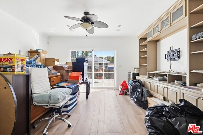 Building Photo - 2200 Easy Ave