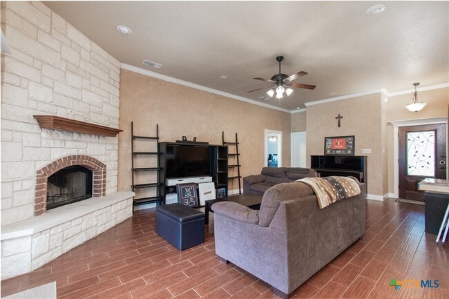 Building Photo - 2513 Jackson Dr