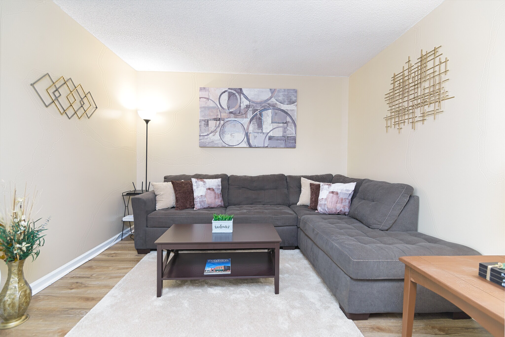 Building Photo - Room in Townhome on Rust Wood Pl