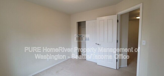 Building Photo - 9606 191st St Ct E