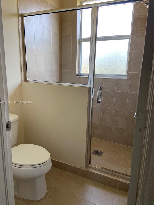 Building Photo - 12446 Emerald Creek Ct