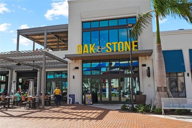 Building Photo - 12140 Wellen Golf St