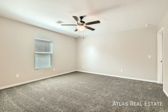 Building Photo - 4518 W Saddlebush Way
