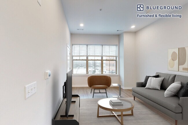 Primary Photo - 332 Halstead Ave