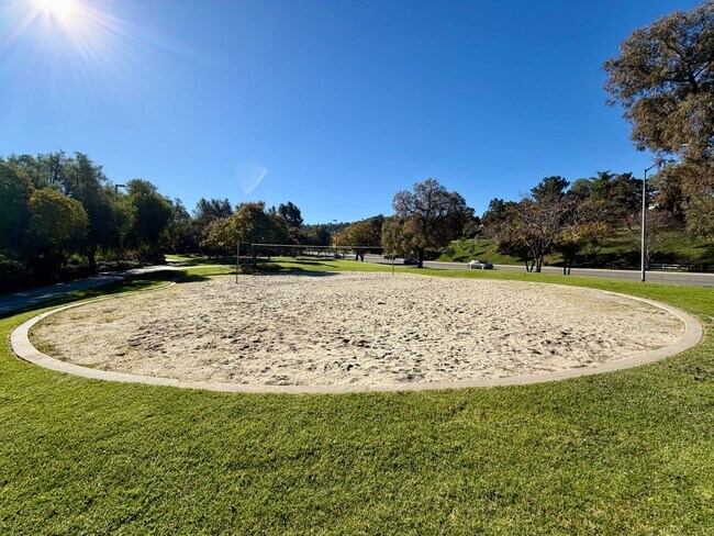 Building Photo - Beautiful Home in the Aspire Encore Community of Scripps Ranch