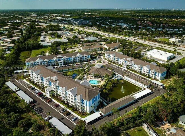 Building Photo - 1924 NW Federal Hwy