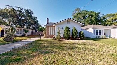 Building Photo - Murray Hill 3 bedroom